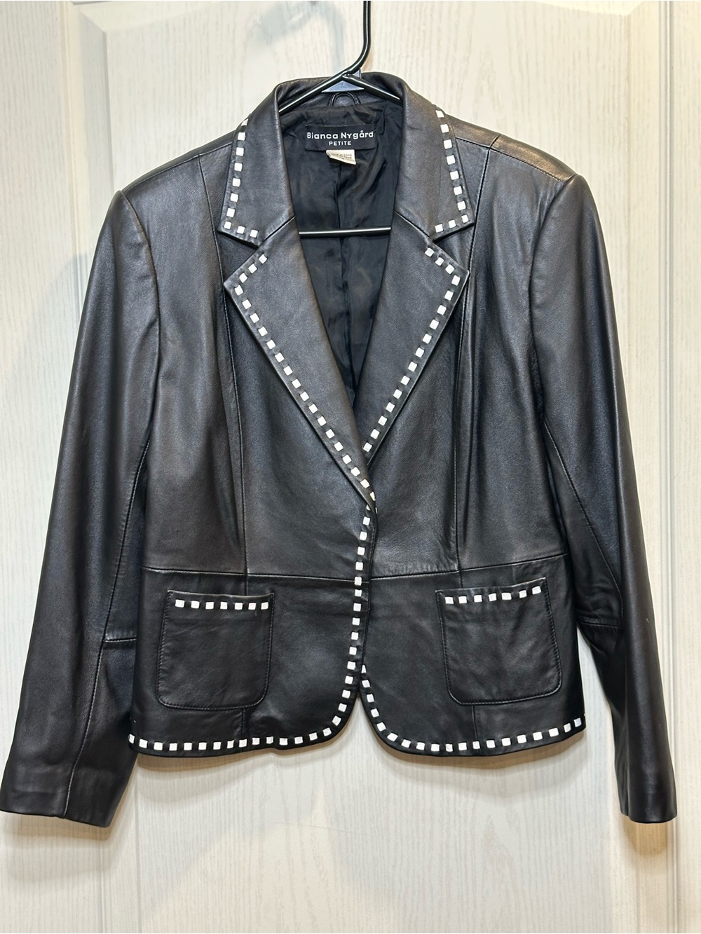 Bianca Nygard black leather jacket w/ white whipstich trim detail Size 12p EUC